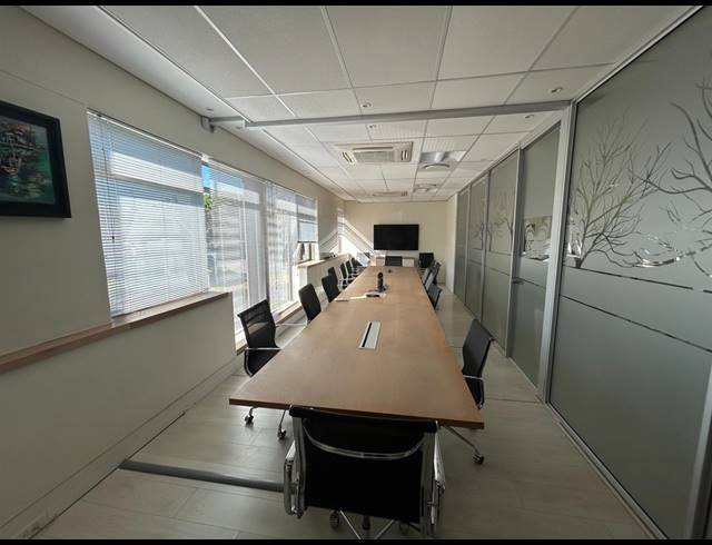 415M² BUILDING TO LET IN NEWLANDS